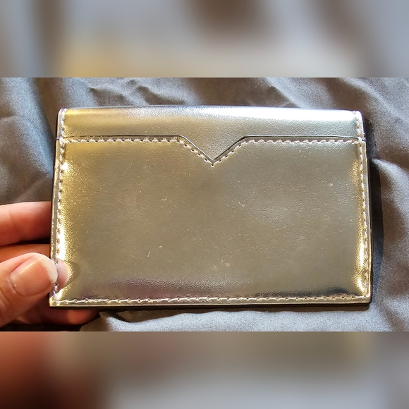 Michael Kors Cardholder - Picture 2 of 7